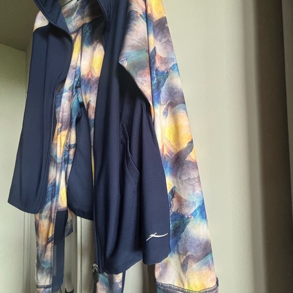 Gottex active wear , jacket and legging set - Picture 6 of 6